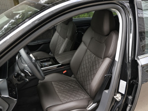 202160 TFSIe quattro {