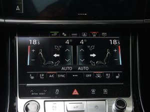 202160 TFSIe quattro {{