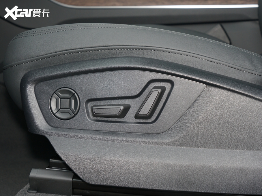 2022��?yu��n)W��Q7 55 TFSI quattro S line�\(y��n)��(d��ng)��