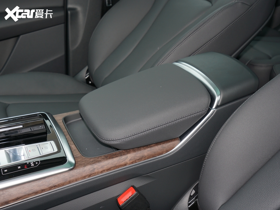 2022��?yu��n)W��Q7 55 TFSI quattro S line�\(y��n)��(d��ng)��