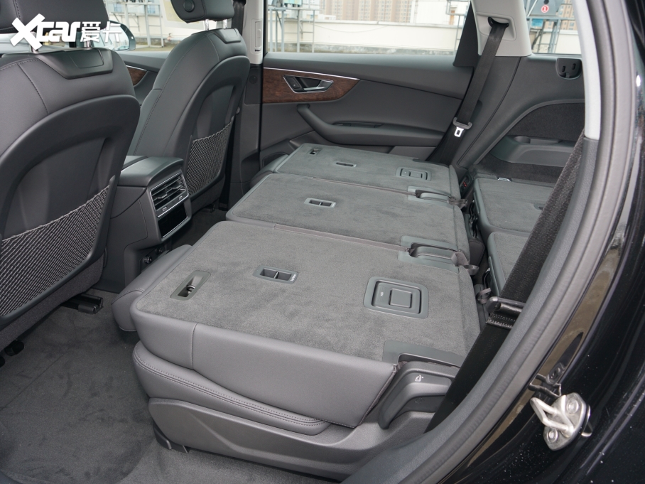 2022��?yu��n)W��Q7 55 TFSI quattro S line�\(y��n)��(d��ng)��