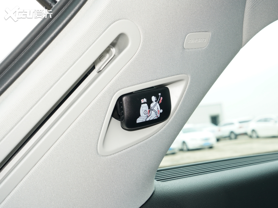 2022��W��Q7 55 TFSI quattro S line�\����