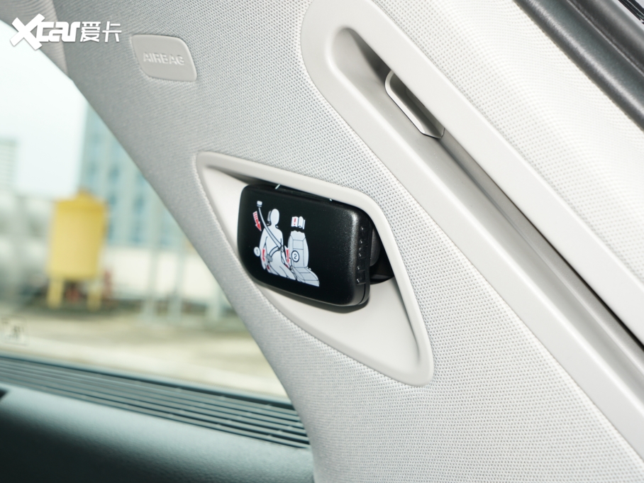 2022��W��Q7 55 TFSI quattro S line�\����