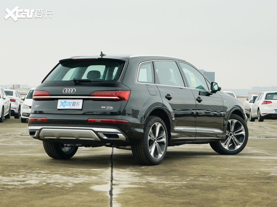 2022µQ7 55 TFSI quattro S line