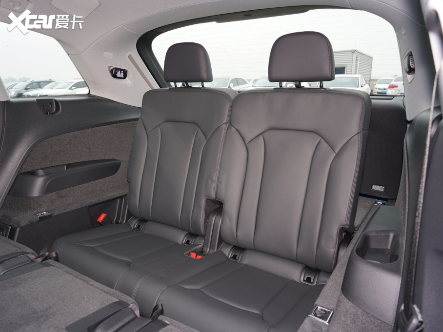 2022��W��Q7 55 TFSI quattro S line���F��