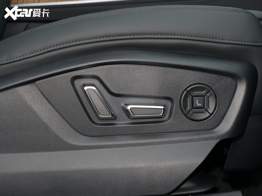 2022WQ7 55 TFSI quattro S lineF