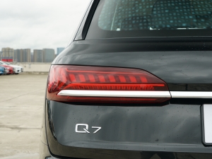 202245 TFSI quattro S line\(yn)(dng) (x)(ji)^