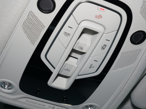 202245 TFSI quattro S line\ п؅^