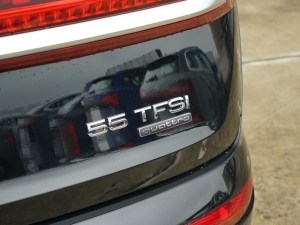 202255 TFSI quattro S line\ ^
