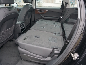 202255 TFSI quattro S line\ g