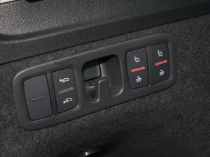 202255 TFSI quattro S line\ g