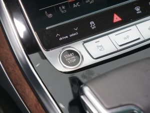 202255 TFSI quattro S line\ п؅^