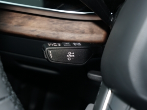 202255 TFSI quattro S line\ п؅^