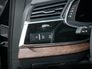 202255 TFSI quattro S line\ п؅^