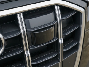 202255 TFSI quattro S lineF ^