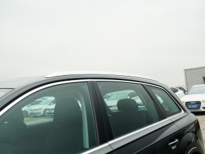 202255 TFSI quattro S lineF ^