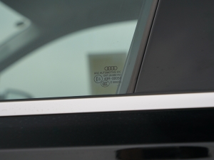 202255 TFSI quattro S lineF ^