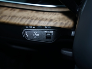 202255 TFSI quattro S lineF п؅^