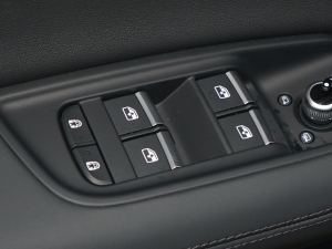 202255 TFSI quattro S lineF п؅^