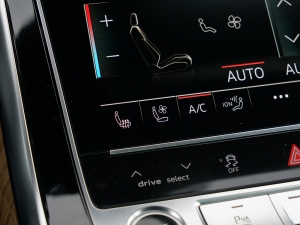 202255 TFSI quattro S lineѩ\Ӱ g