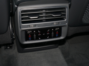 202255 TFSI quattro S lineѩ\Ӱ g