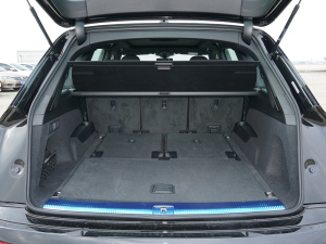 202255 TFSI quattro S lineѩ\Ӱ g