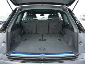 202255 TFSI quattro S lineѩ\Ӱ g