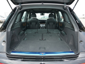 202255 TFSI quattro S lineѩ\Ӱ g