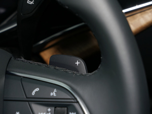 202255 TFSI quattro S lineѩ\Ӱ п؅^