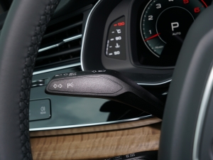 202255 TFSI quattro S lineѩ\Ӱ п؅^