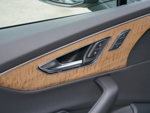 202255 TFSI quattro S lineѩ\Ӱ п؅^