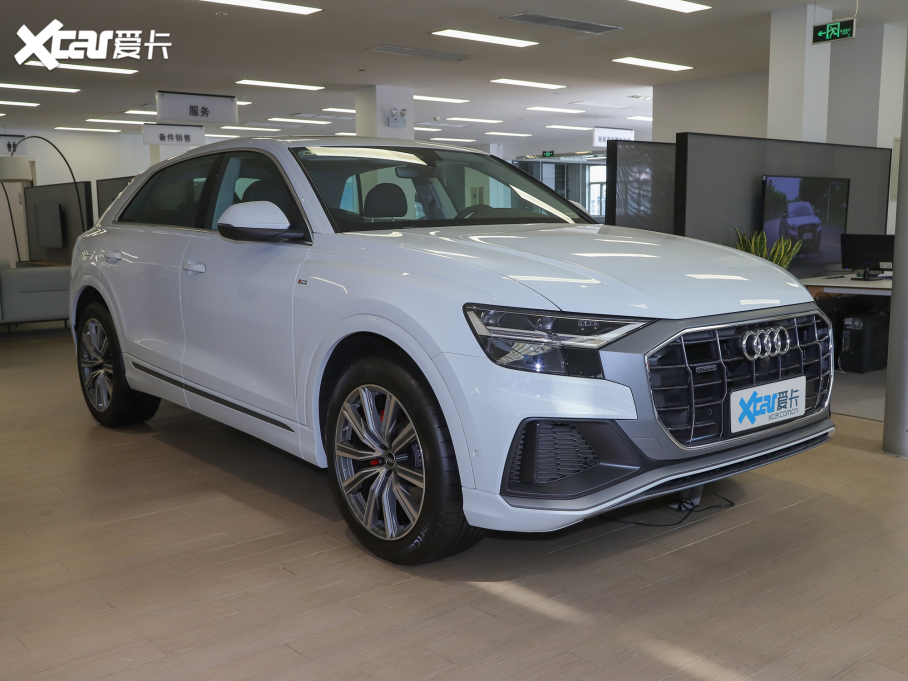 2022��W��Q8 45 TFSI ���x�Ӹ���