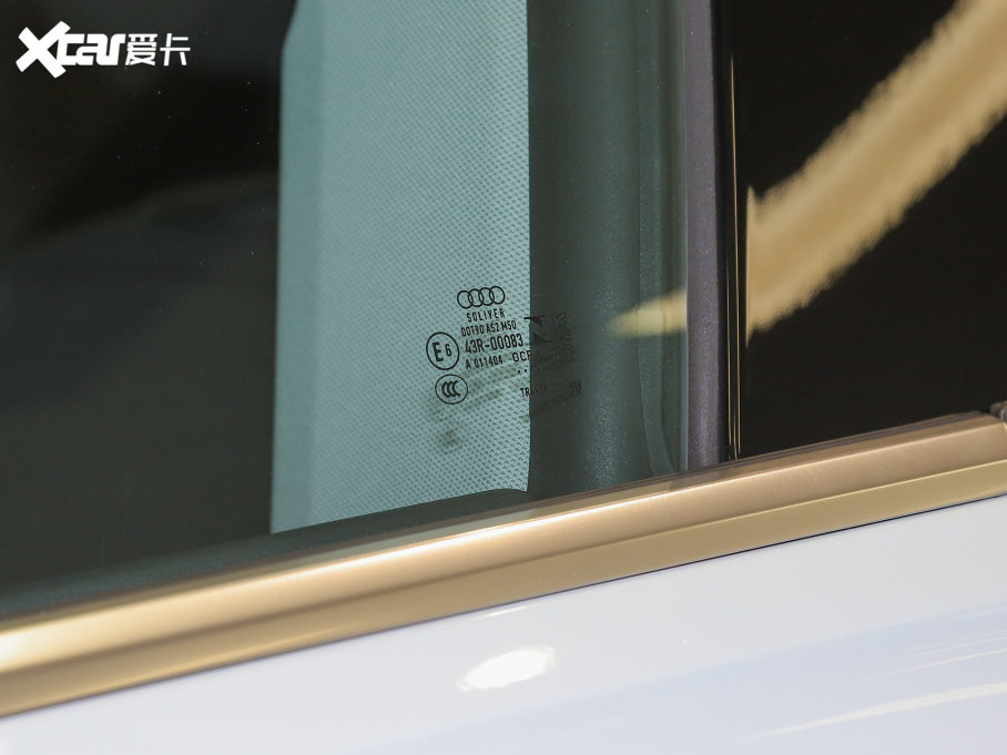 2022��W��Q8 45 TFSI ���x�Ӹ���