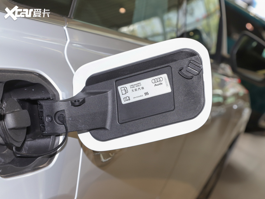 2022��W��Q8 45 TFSI ���x�Ӹ���