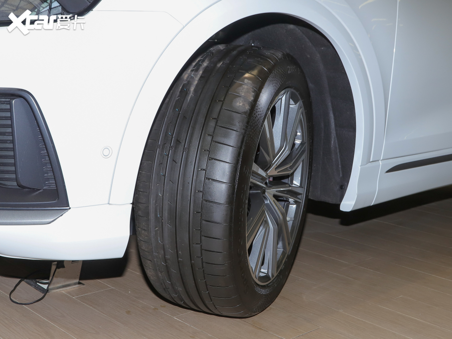 2022��W��Q8 45 TFSI ���x�Ӹ���