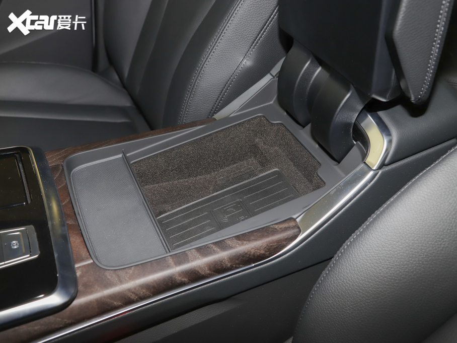 2022��W��Q8 45 TFSI ���x�Ӹ���