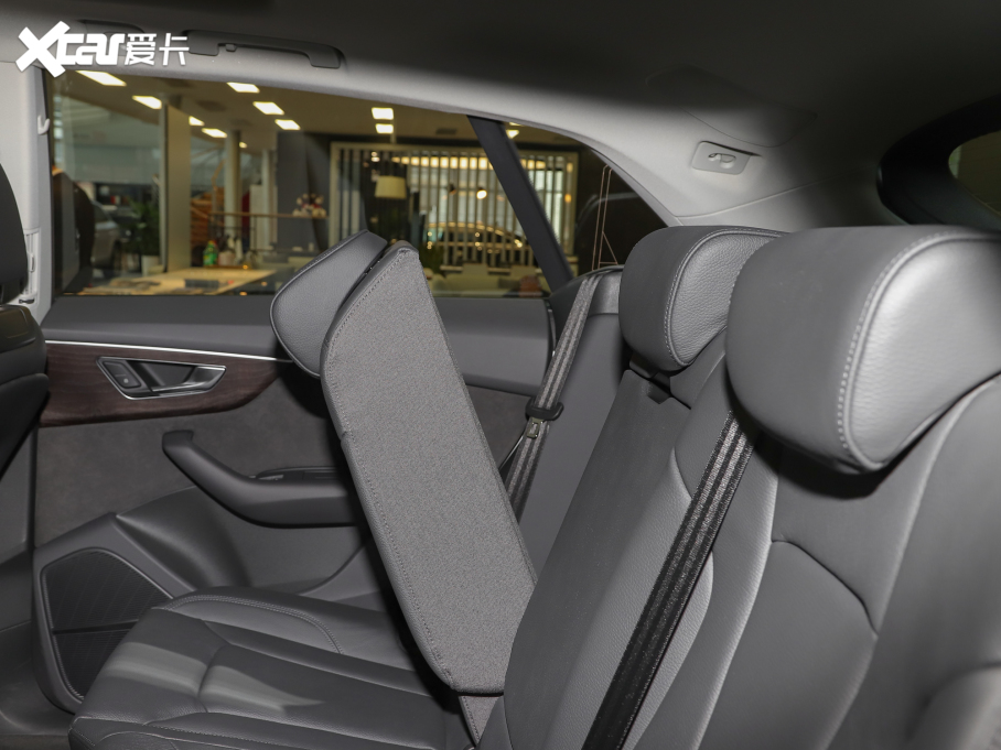 2022��W��Q8 45 TFSI ���x�Ӹ���