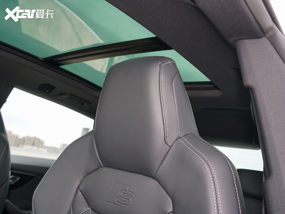 2022��W��Q8 55 TFSI ���x�Ӹ���