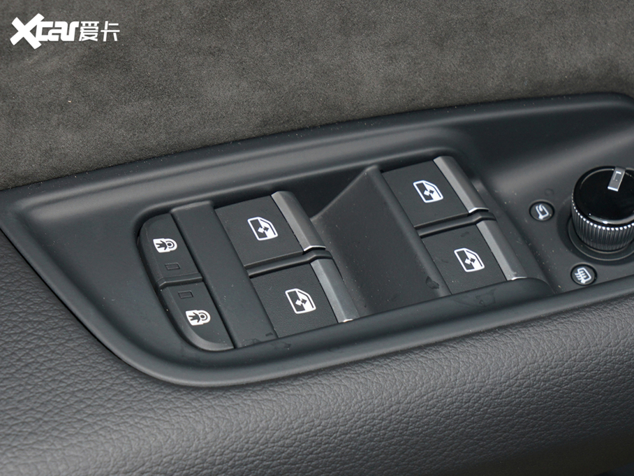 2022��W��Q8 55 TFSI ���x�Ӹ���