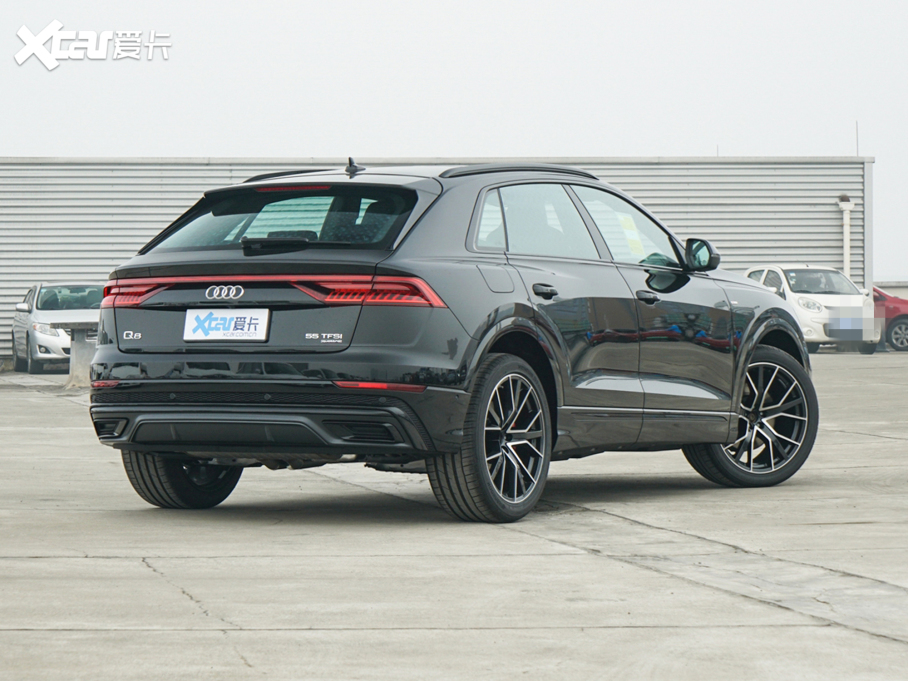 2022��W��Q8 55 TFSI ��ѩ�\�Ӱ�