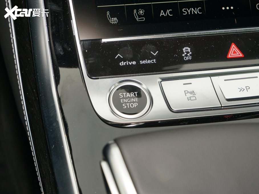 2022��W��Q8 55 TFSI ��ѩ�\�Ӱ�