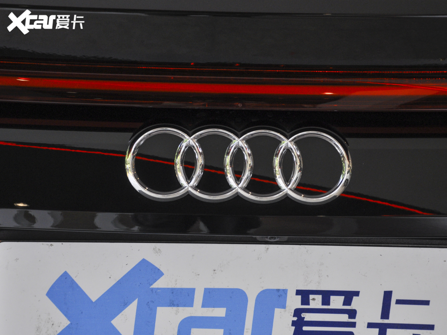 2022��W��Q8 45 TFSI ���A�Ӹ���