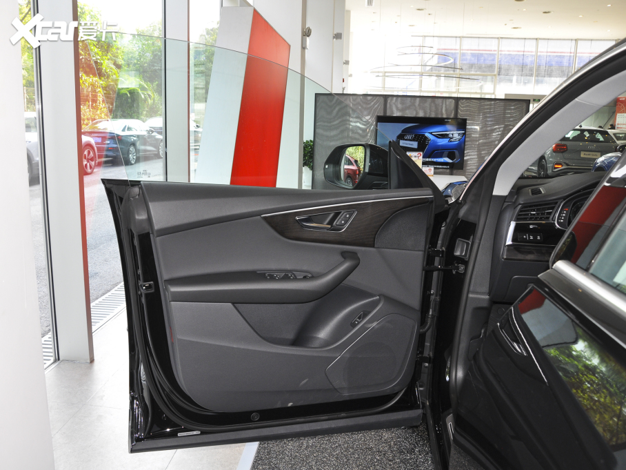 2022��W��Q8 45 TFSI ���A�Ӹ���