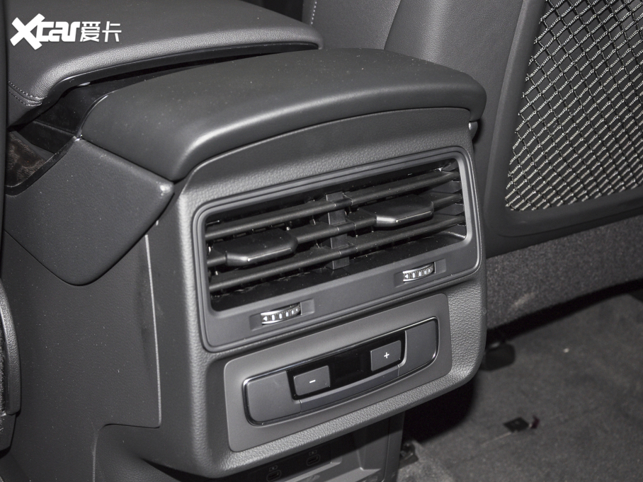 2022��W��Q8 45 TFSI ���A�Ӹ���