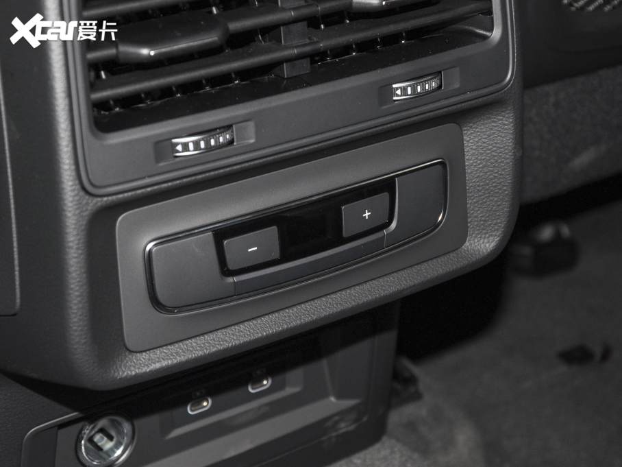 2022��W��Q8 45 TFSI ���A�Ӹ���