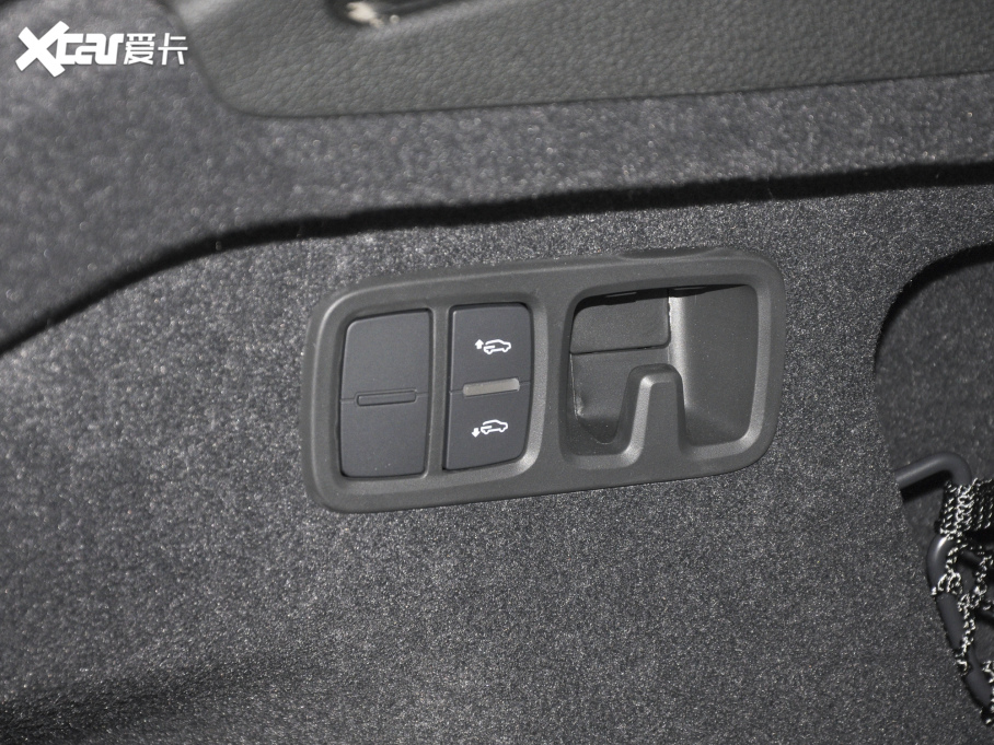 2022��W��Q8 45 TFSI ���A�Ӹ���