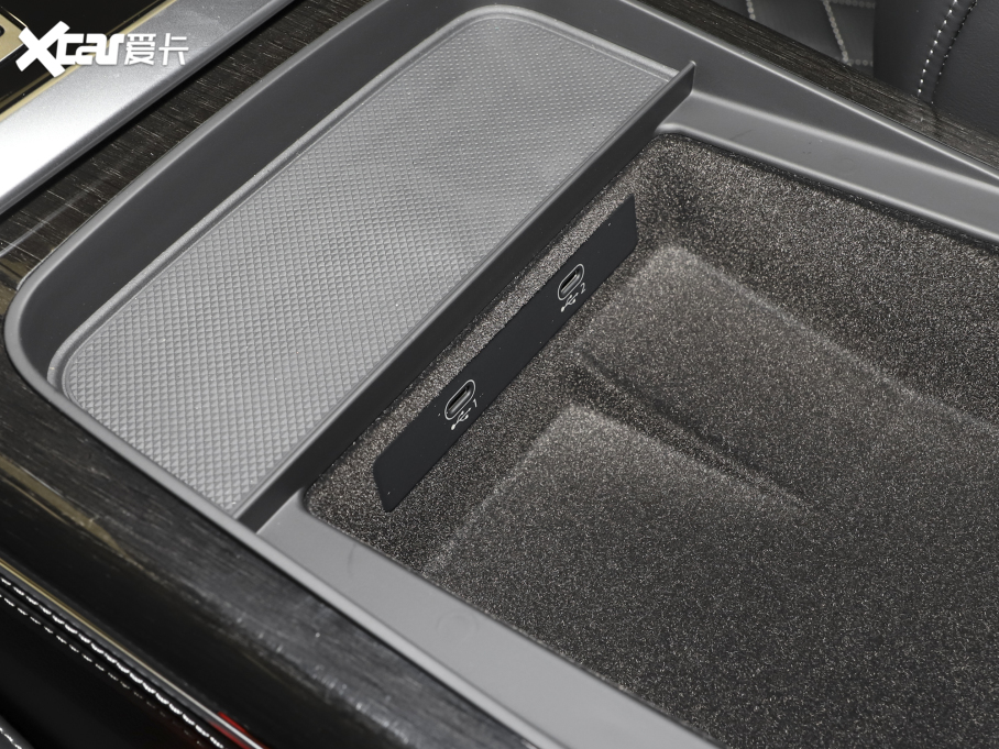 2022��W��Q8 55 TFSI ��ҹ�Tʿ���ð�