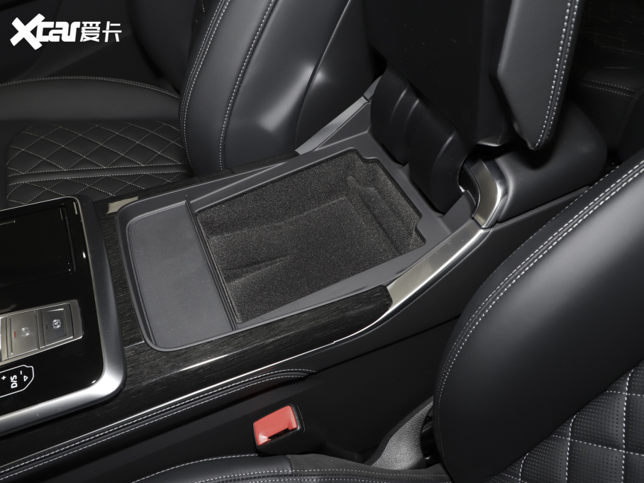 2022��W��Q8 55 TFSI ��ҹ�Tʿ���ð�