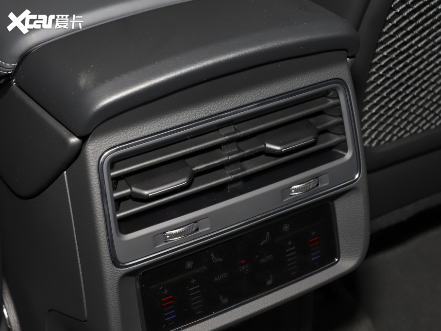 2022��W��Q8 55 TFSI ��ҹ�Tʿ���ð�