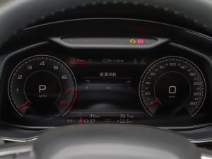 2022��45 TFSI ���x�Ӹ��� �п؅^